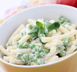 Nudelsalat mit Fleischwurst