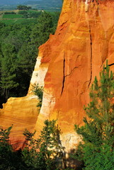 Roussillon, ochre