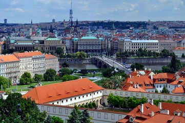 Fototapeta na wymiar Praga z góry widok z zamku na _04