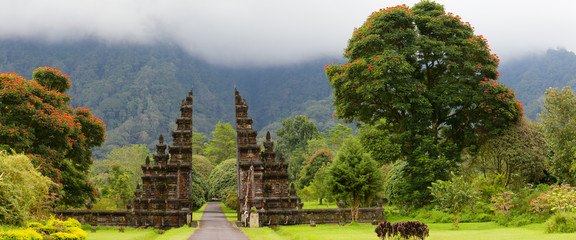 Bali Temple © TravelPhotoBloggers