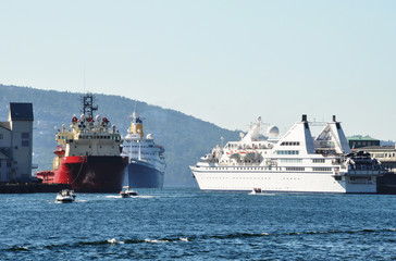 Fototapeta na wymiar Bergen port