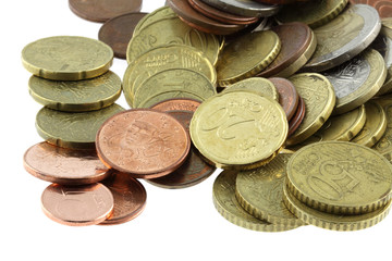 tas de pièces de monnaie, fond blanc