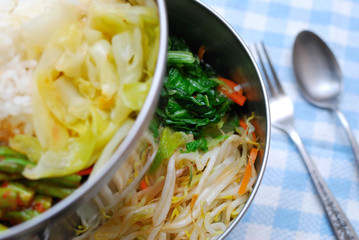 Asian style packed meals