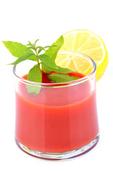 Jus de tomate et citronnelle