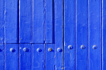 Fototapeta premium blue wooden door background