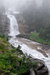 Brouillard à la cascade du pont d'Espagne