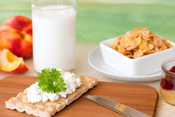 gedeckter Frühstückstisch