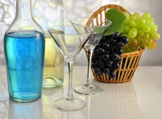 alcoholic drinks with fruits