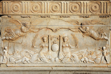 bas-relief on the Patronato De La Alhambra
