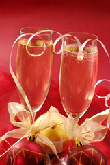 glasses of champagne