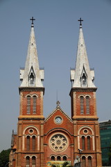 Fototapeta na wymiar Kirche Notre Dame w Sajgonie