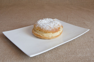 Tarte tropézienne