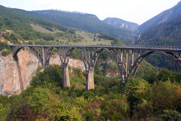 Fototapeta na wymiar Most
