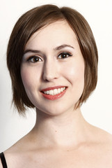 Portrait of a young smiling woman.