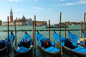 Fototapeta na wymiar Venise gondoles