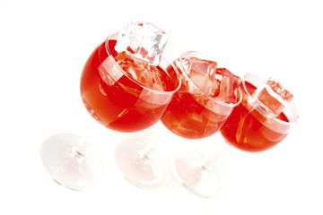 wine and ice cubes