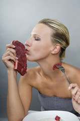 Fleisch Rump Steak  biting 3
