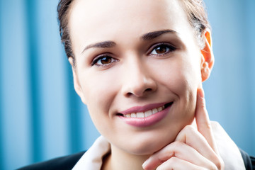 Naklejka premium Portrait of successful businesswoman at office