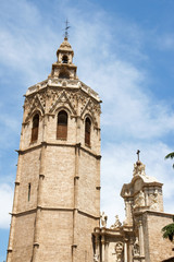 Fototapeta na wymiar Valencia Cathedral and the Miguelete