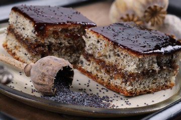 Poppy seed sponge cake with plum jam