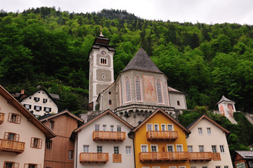 Fototapeta na wymiar Słynne kościoły na wzgórzu Hallstatt