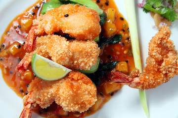 Deep fried prawn in japanese breadcrumbs