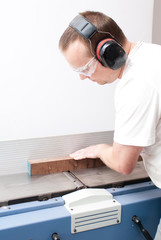 Obraz premium working on an electric buzz