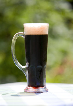 Glas Schwarzbier