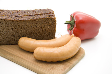 Vollkornbrot mit Bockwurst