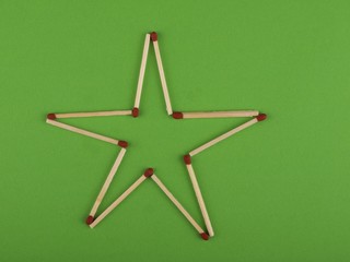 Stern aus Streichhölzern