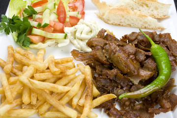 Döner Teller mit Pommes