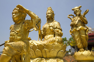 Goldene Figuren