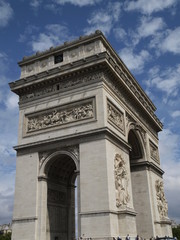 Fototapeta na wymiar Arco del triunfo en Paris (Francia)