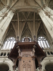 Iglesia gótica de San Eustache en Paris