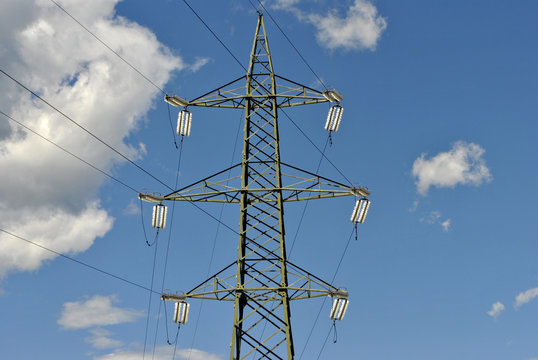 electricity pylon