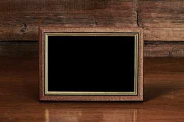 frame on table