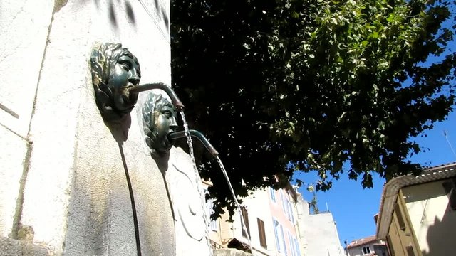 Goulottes de fontaine