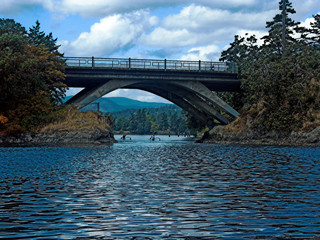 Paddling Under the Gorge Bridge