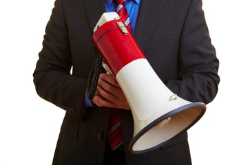 Manager hält ein Megafon