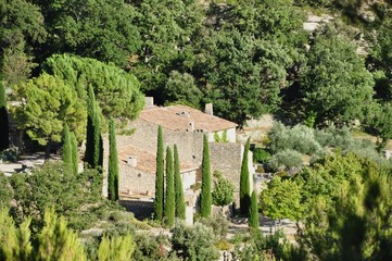 Fototapeta na wymiar mas provençal