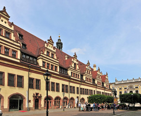 Naklejka premium Naschmarkt und Rathausrückseite in Leipzig