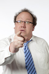 homme d'affaires index levé condamnation accusation