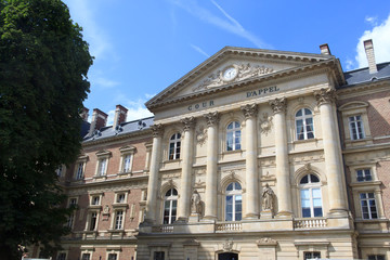 Fototapeta na wymiar Sąd apelacyjny w Amiens