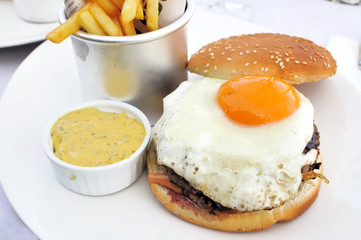 American burger with Egg