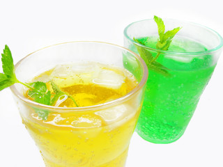 green and yellow lemonade