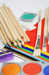 Schul- und Malbedarf