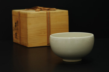 茶碗と共箱