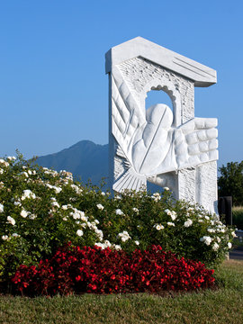 Statua della rotonda a Thiene, posteriore