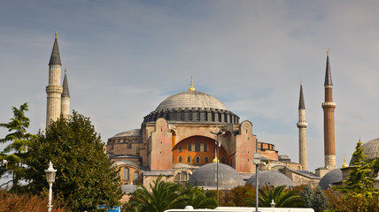Fototapeta premium Estambul panoramica de Santa Sofia y sus Jardines