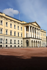 Fototapeta na wymiar Royal Palace in Oslo